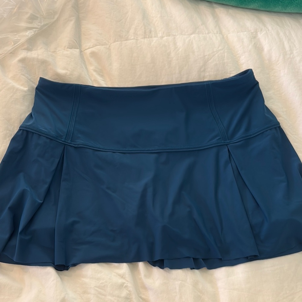 Lululemon teal skort